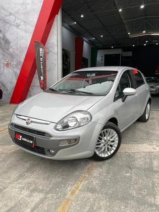 FIAT PUNTO 1.6 ESSENCE 16V FLEX 4P AUTOMATIZADO FIAT PUNTO 1.6 ESSENCE 16V FLEX 4P AUTOMATIZADO